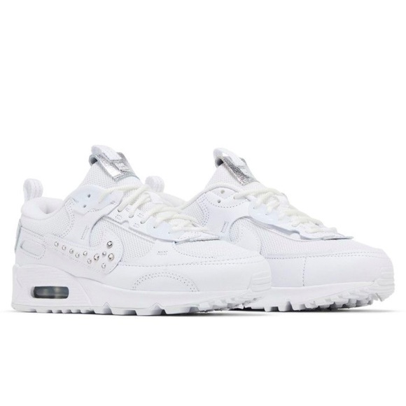 Nike
Air max 90 futura
Studded swoosh’
Brand new - Picture 10 of 12